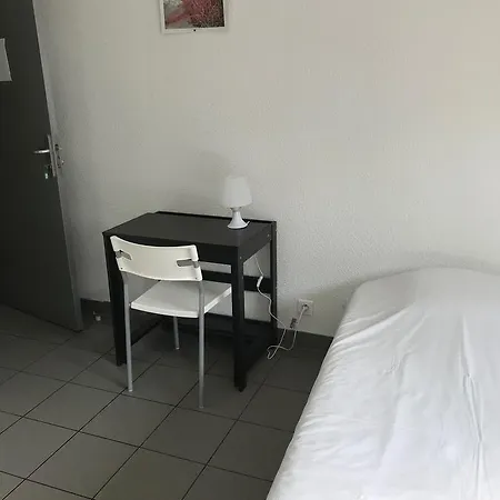 巴拉纳河伯葛萌旅馆 * 马赛